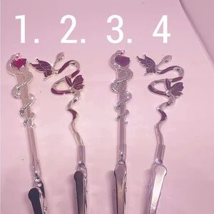Artisan Roach clip Silver  and rd Key & Card Holders